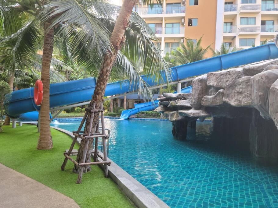 Laguna Beach Resort 2-Have Tub Loft Room ジョムティエンビーチ エクステリア 写真